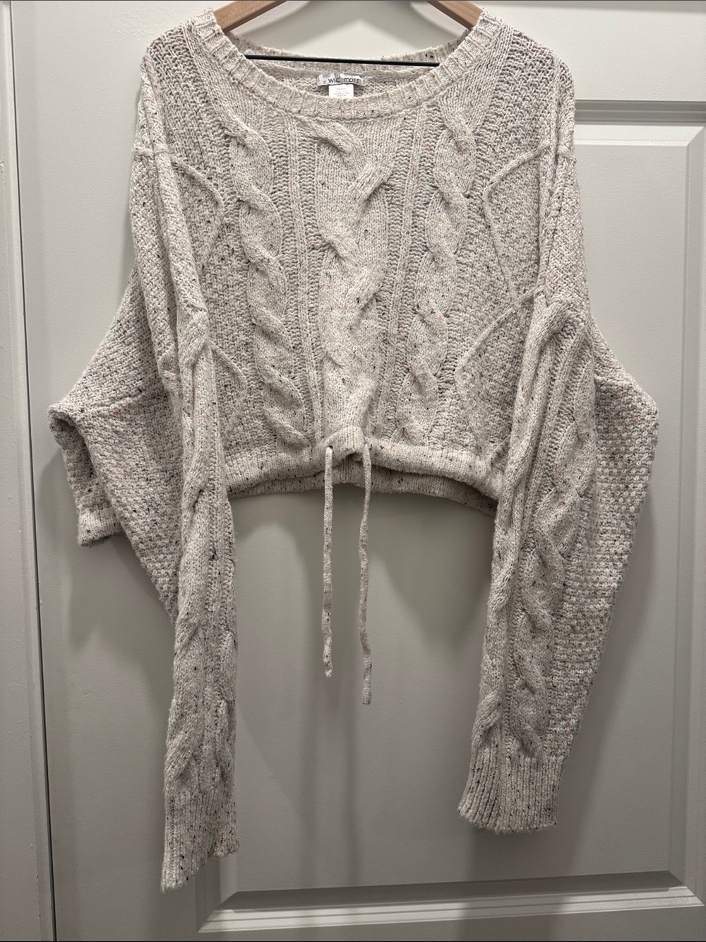 Cable-Knit Cropped Crewneck Sweater - Cream